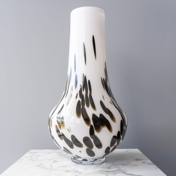 DSC04844-Edit-scaled-1.jpg Vaza "Kontrastų žaismas"