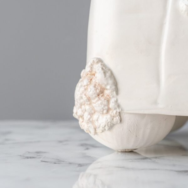 Ramunės rankų darbo vazonas "Baltoji ramybė"