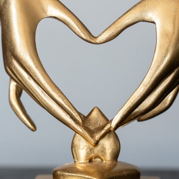 Statula "Meilės rankos"