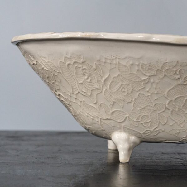 Rankų darbo dubuo "Rožių elegancija"