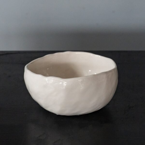 Rankų darbo dubuo "Širdelė"