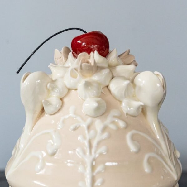 DSC07812.jpg Rankų darbo keramikinis indelis "Vyšnia ant torto"