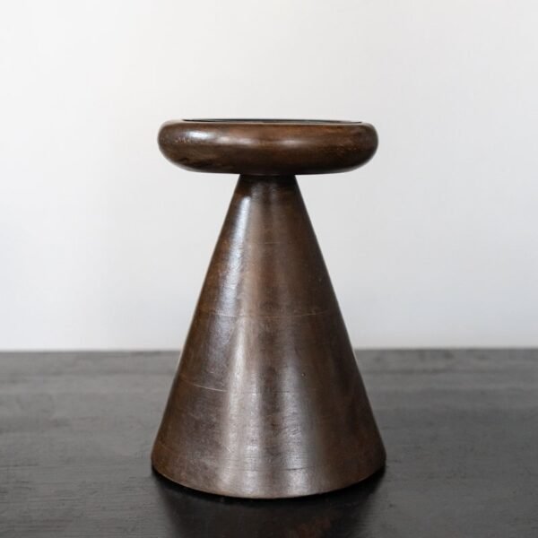 Medinė žvakidė "Kūgis"