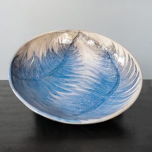 Amber ceramics rankų darbo dubuo "Mėlynieji lapai"