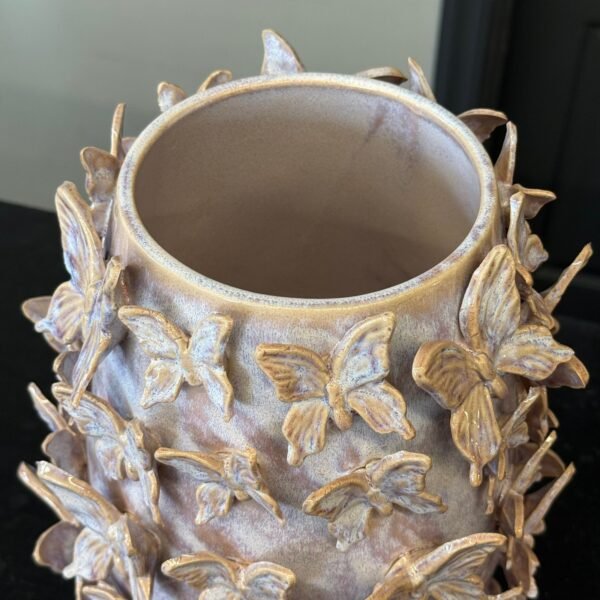 Vaza "Violetiniai drugeliai"