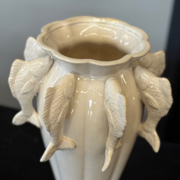 Vaza "Baltosios žuvys"