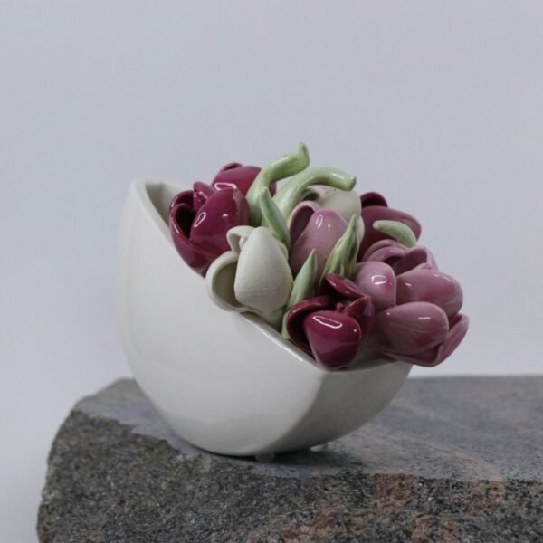 Keraminė gėlių puokštė inde