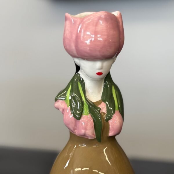 Keraminė vaza „Tulpės dama“