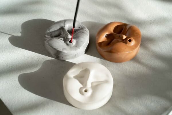 store_01HE3HYM3YA66PDEQT7MC5RSM8_assets_1731432673253-ranku-darbo-smilkaline-uooo.jpg Smilkalinė „Uooo“