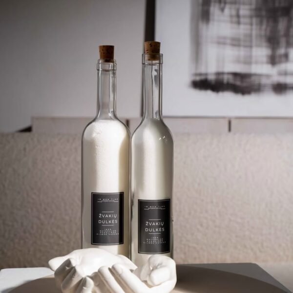 store_01HE3HYM3YA66PDEQT7MC5RSM8_assets_1731436152984-zvakiu-dulkes-1.jpg Žvakių dulkės butelyje