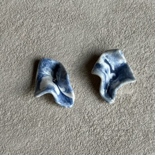 "Mėlynas marmuras" keraminiai auskarai