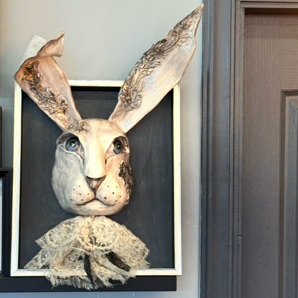 WhatsApp Image 2026-01-20 at 13.34.31 Keramikinis kiškio paveikslas