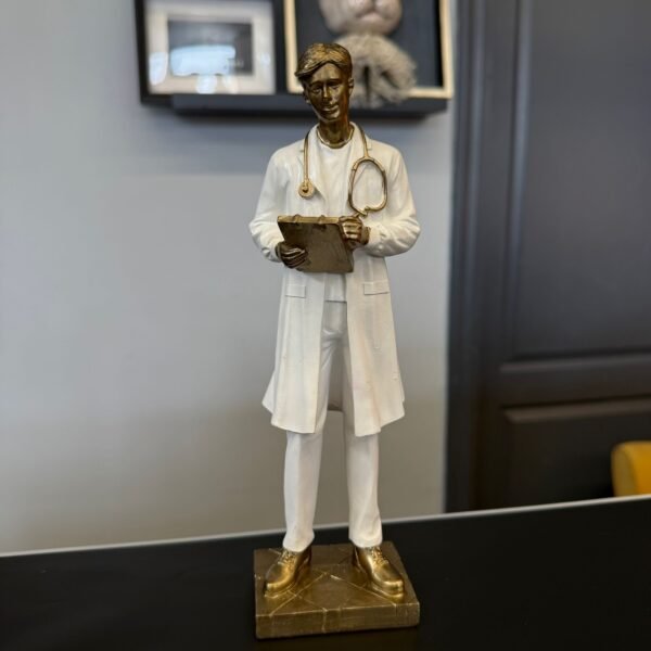 "Gydytojas" - dekoratyvinė figūrėlė