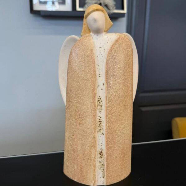 "Apsaugos angelas" - keramikinė figūrėlė