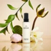 dulksna nr 2 THE PURE LOTUS Jeju Lotus Leaf & Camellia (Jeju lotoso lapų ir kamelijų ekstraktu) veido dulksna (80 ml.)